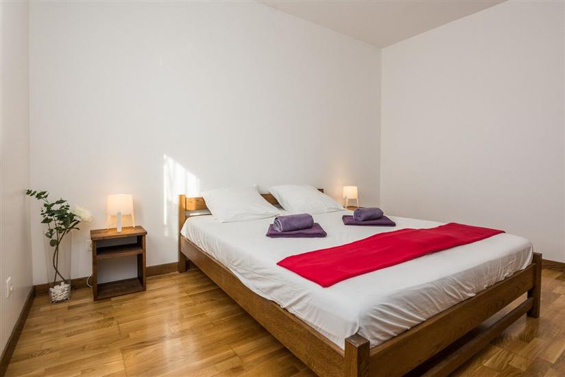 Apartment A1, for 5 persons