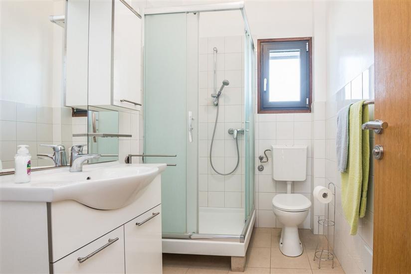 Apartment A1, for 5 persons