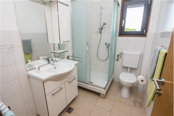 Apartment A1, for 5 persons