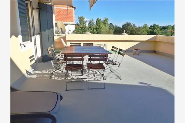 Apartment A1, for 8 persons