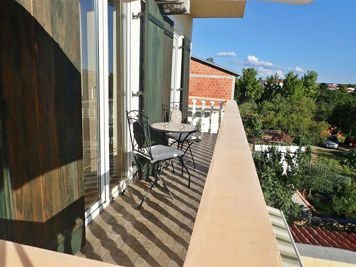 Apartment A2, for 6 persons