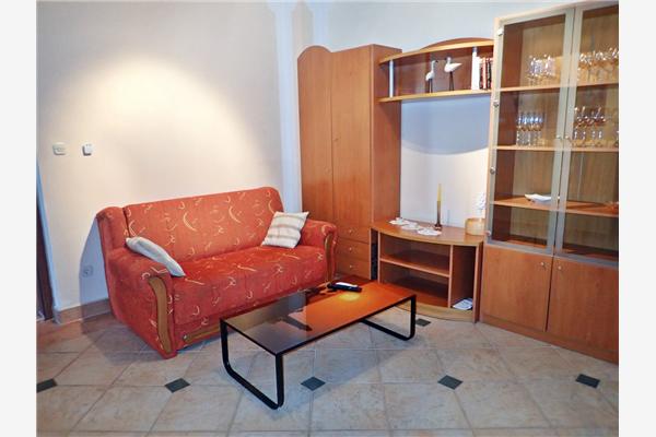 Apartment A2, for 6 persons