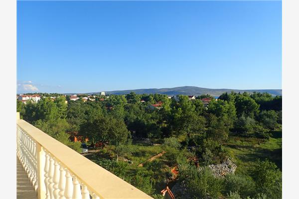 Apartment A4, for 8 persons