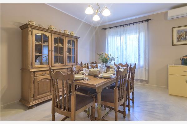 Apartment A1, for 8 persons