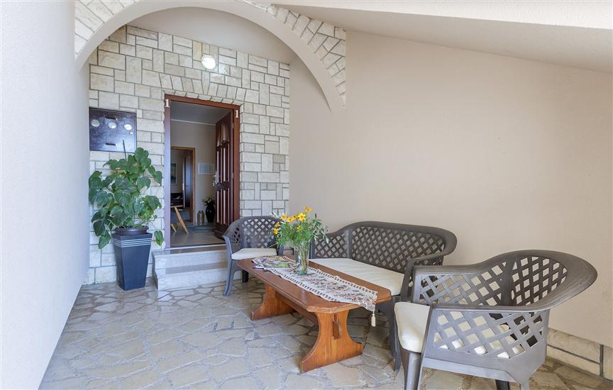 Apartment A1, for 8 persons