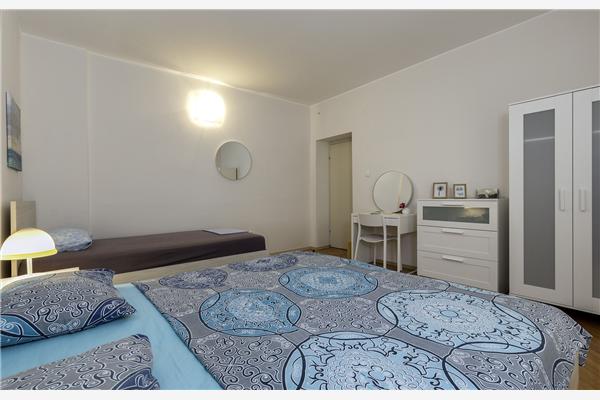 Apartment A1, for 8 persons