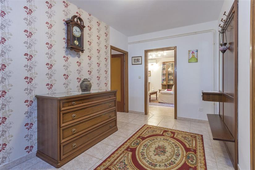 Apartment A2, for 8 persons