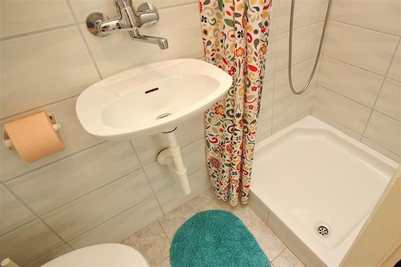 Room S1, for 2 persons