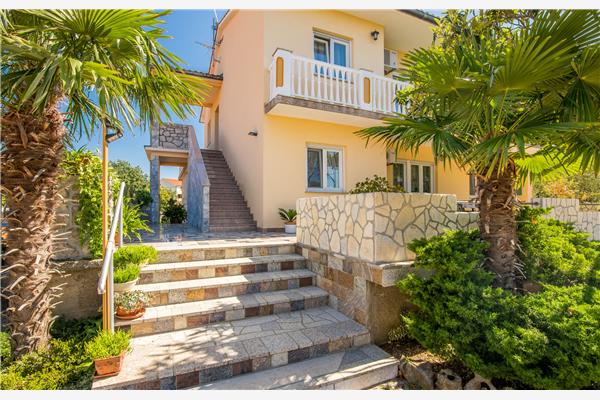 Room S1, for 2 persons