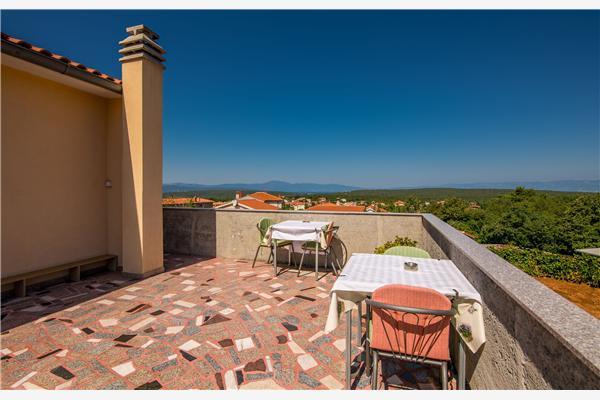 Room S1, for 2 persons