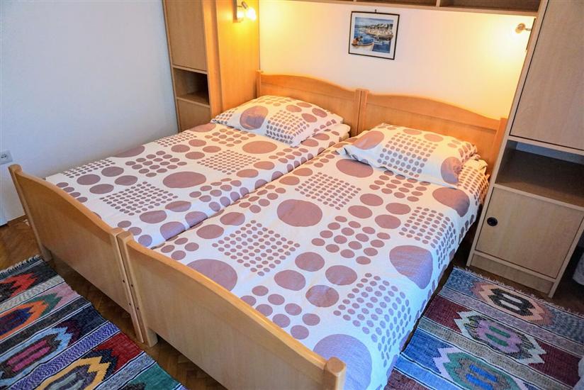 Apartment A1, for 8 persons