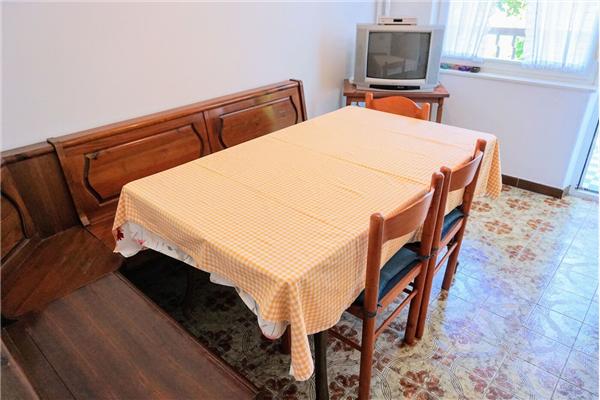 Apartment A1, for 8 persons