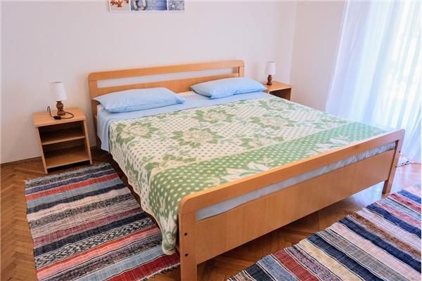 Apartment A1, for 8 persons