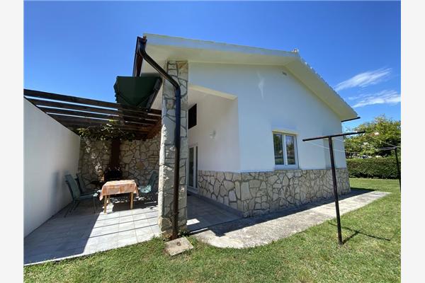 Apartment A2, for 4 persons