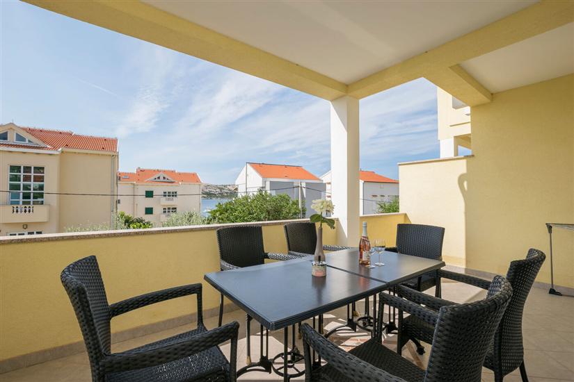 Apartment A4, for 4 persons