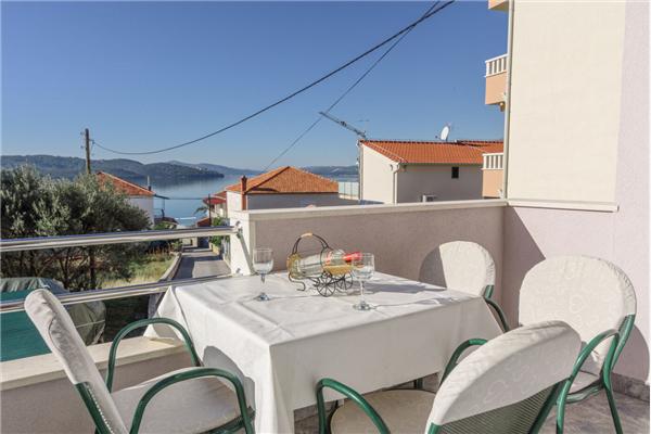 Apartment A2, for 4 persons