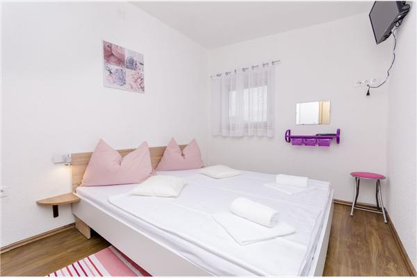 Apartment A1, for 6 persons