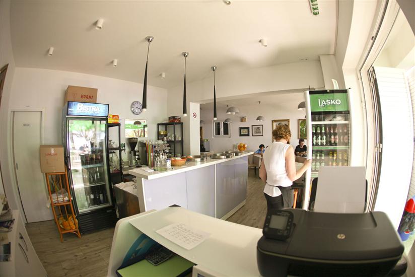 Apartment and Rooms Pansion Duba