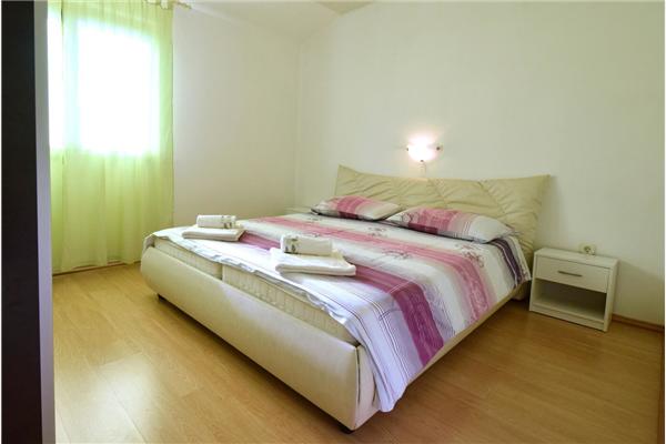 Apartment A2, for 6 persons