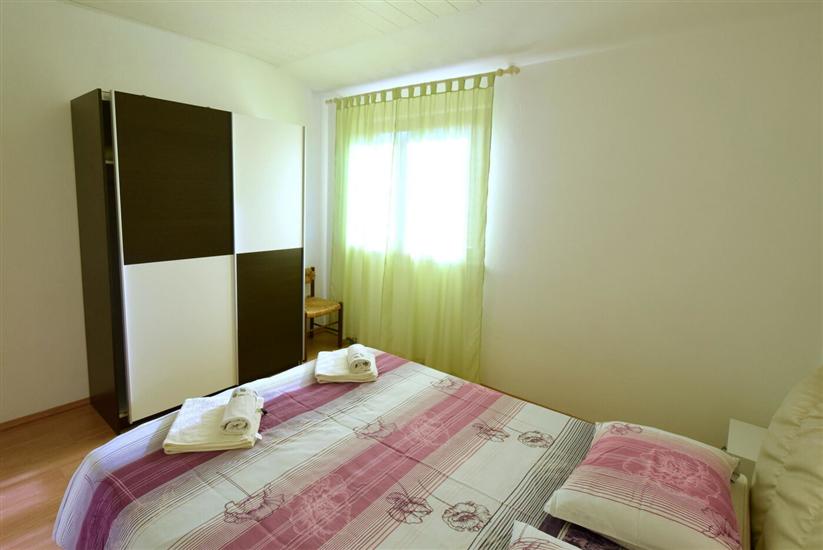 Apartment A2, for 6 persons