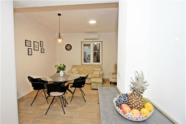 Apartment A2, for 4 persons