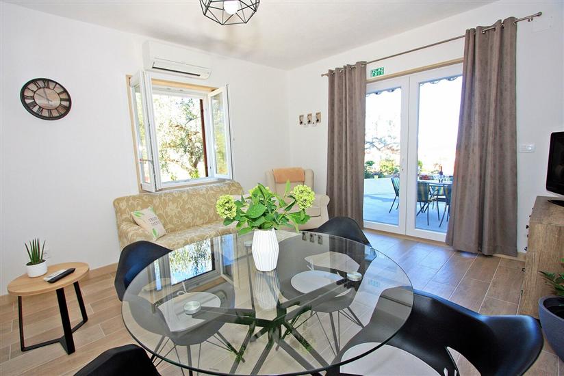 Apartment A2, for 4 persons