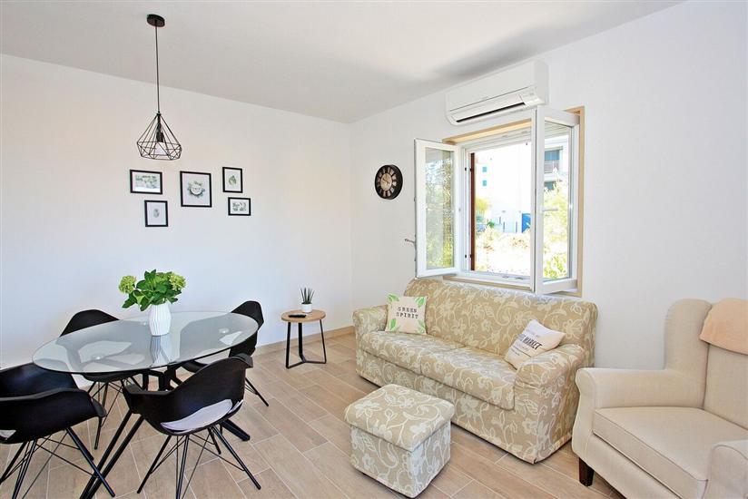 Apartment A2, for 4 persons