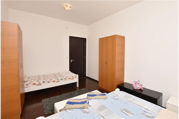 Apartment A1, for 5 persons