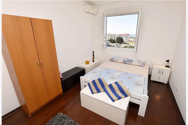 Apartment A1, for 5 persons