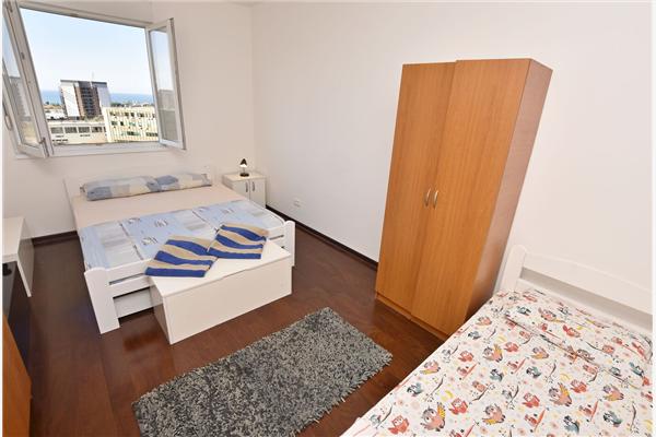 Apartment A1, for 5 persons