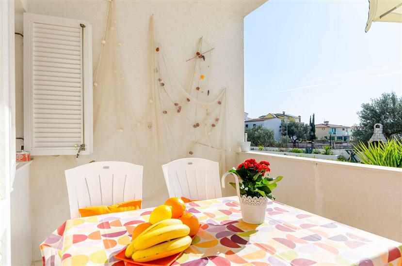 Apartment A1, for 5 persons