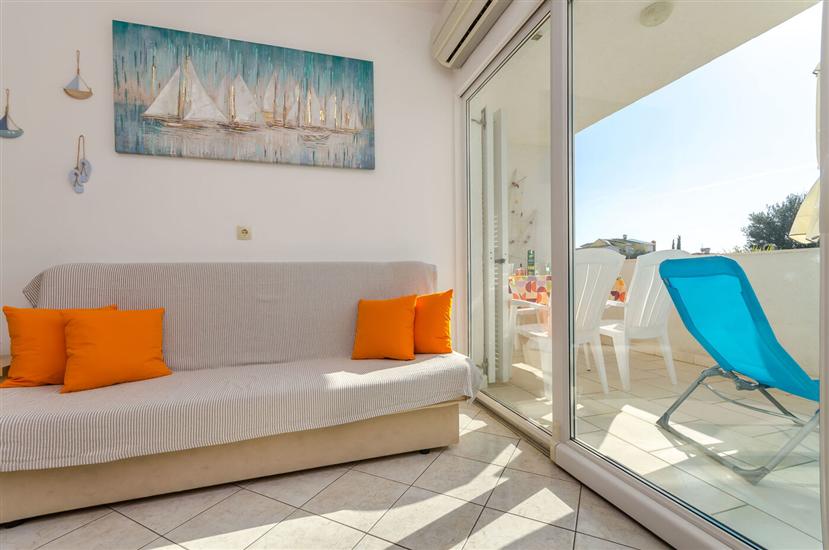 Apartment A1, for 5 persons