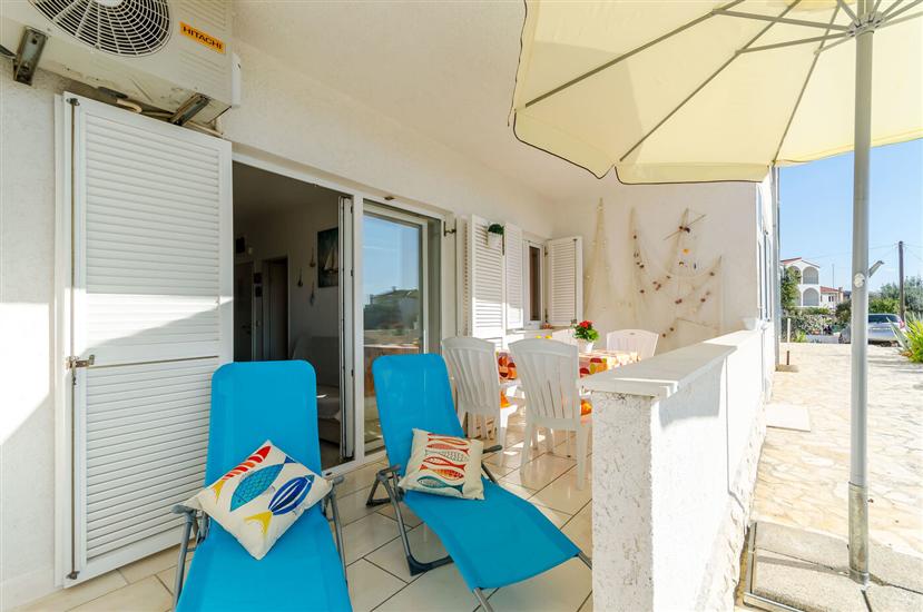 Apartment A1, for 5 persons