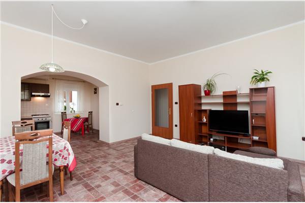 Apartment A1, for 5 persons