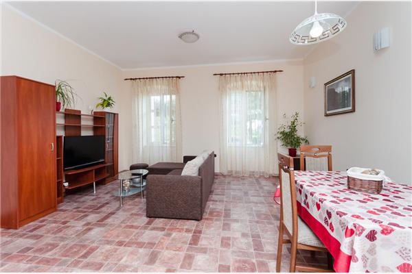 Apartment A1, for 5 persons