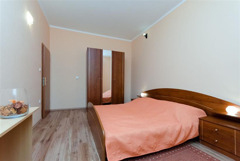 Apartment A1, for 5 persons