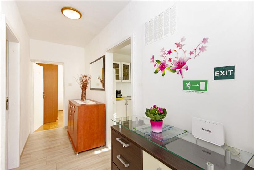 Apartment A1, for 6 persons