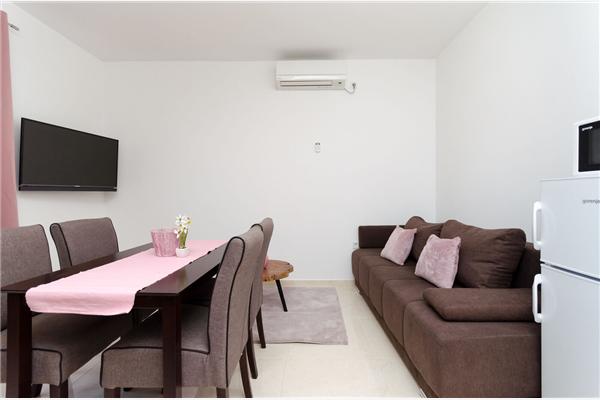 Apartment A4, for 4 persons