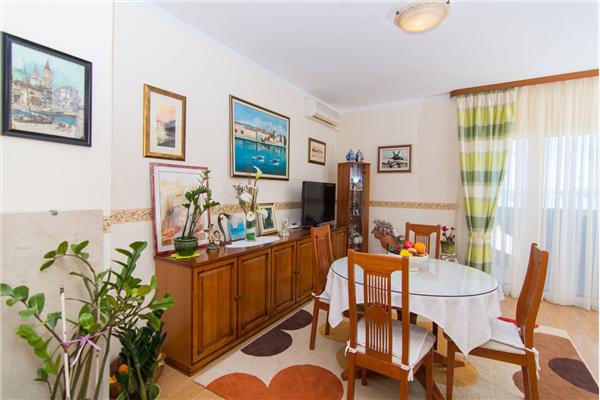 Apartment A2, for 4 persons