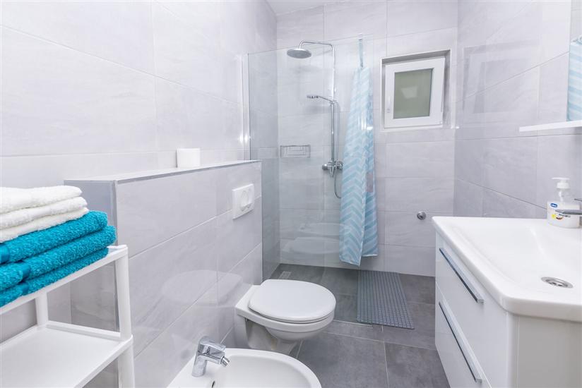 Apartment A1, for 8 persons