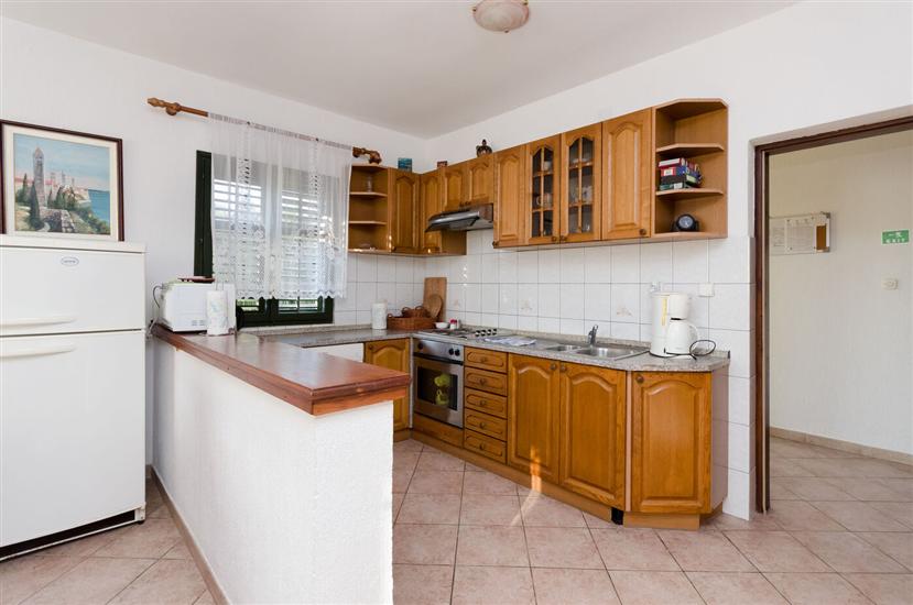 Apartment A1, for 10 persons