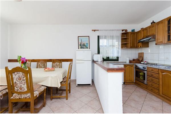 Apartment A1, for 10 persons