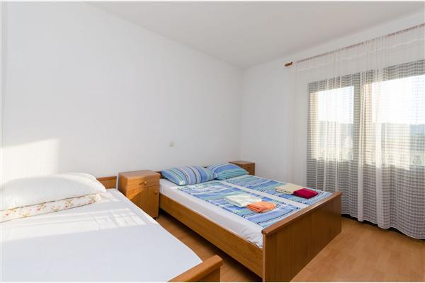 Apartment A1, for 10 persons