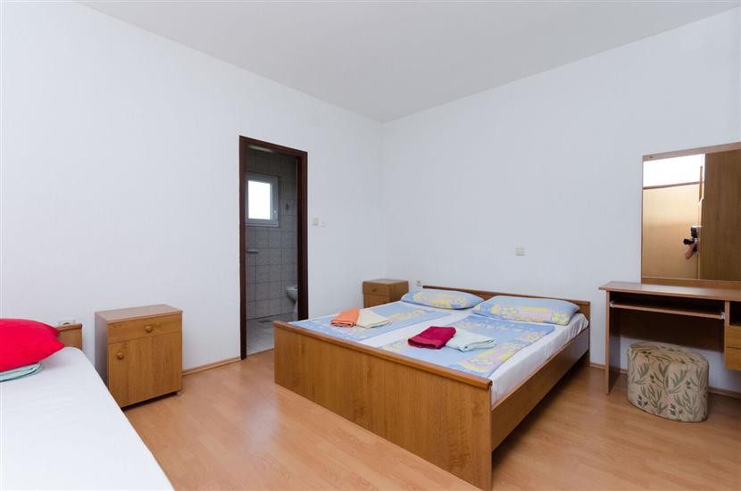 Apartment A1, for 10 persons