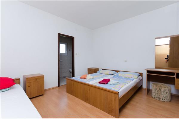 Apartment A1, for 10 persons