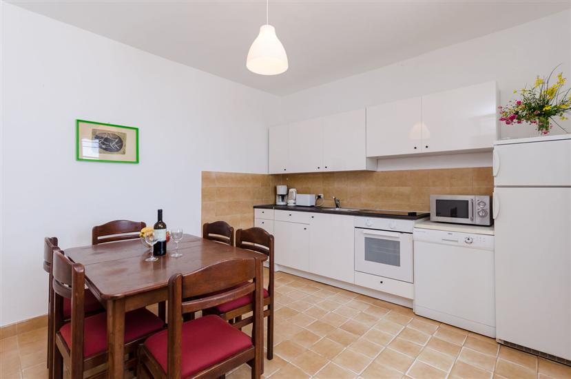 Apartment A1, for 6 persons