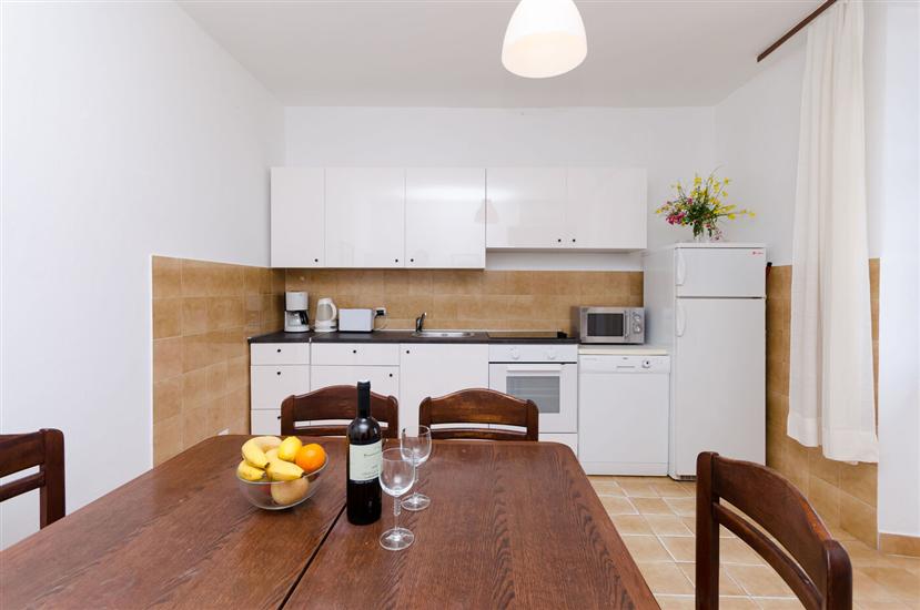 Apartment A1, for 6 persons