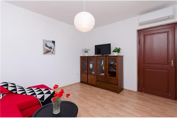 Apartment A1, for 6 persons