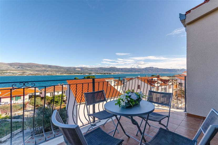 Apartment A3, for 6 persons