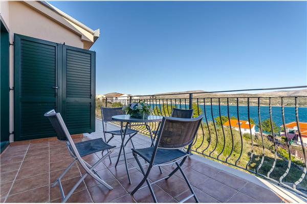 Apartment A3, for 6 persons